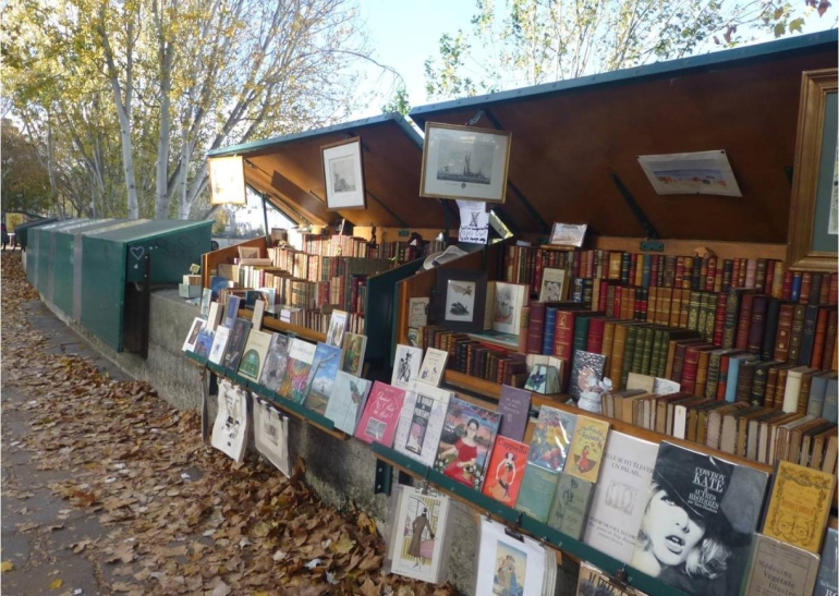 Párizs idegenvezetővel - Dr. Gálffy László előadása - Nyilvános