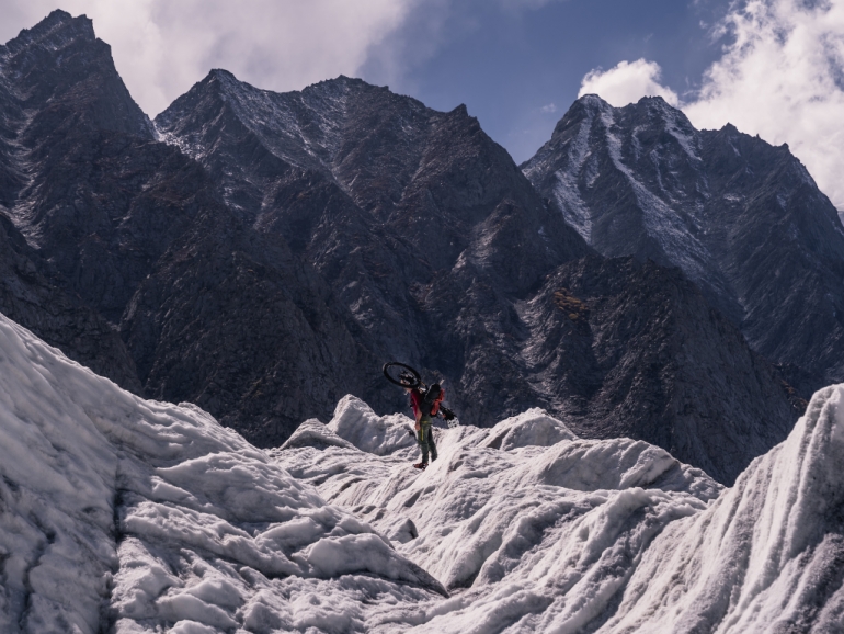 Pakisztáni bikepacking és hegymászás - utazás fenntarthatóbban - Zichó Viktor előadása