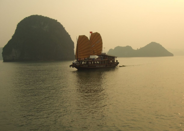 Vietnám északról délre: történelem, kultúra, látványosságok - Gáspár Péter előadása 