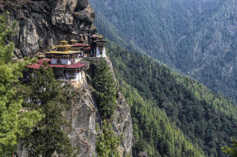 A boldogság nyomában a himalájai Bhutánban - online program